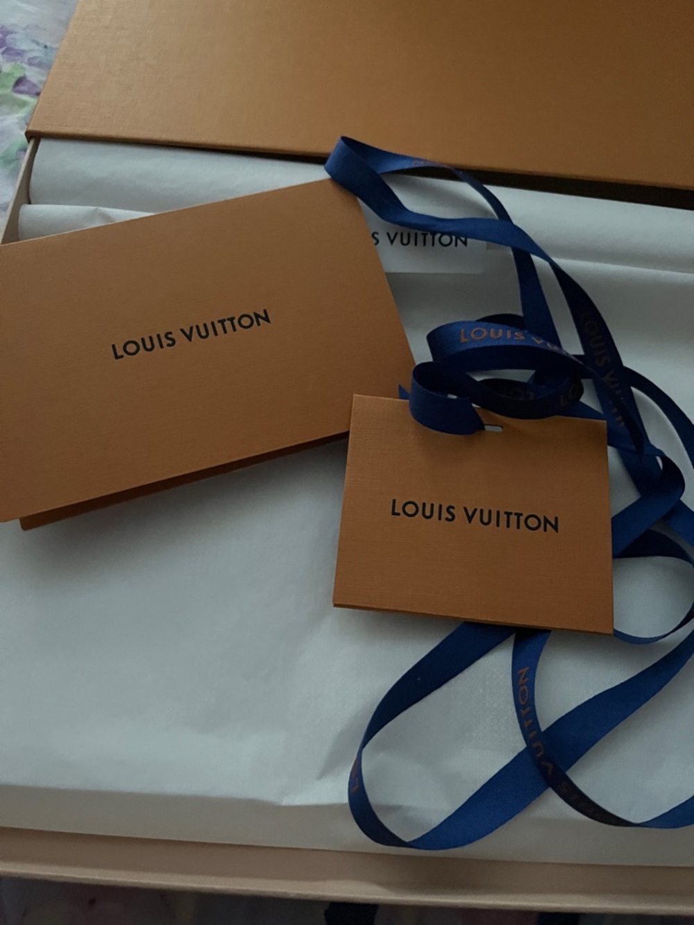 Louis Vuitton Orange Packaging Set with Navy Accents - Picture 4 of 11